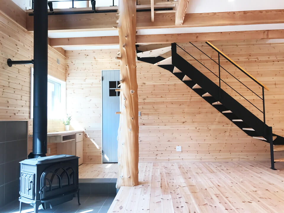 キミドリ建築 木とガルバの家の建築実例画像2