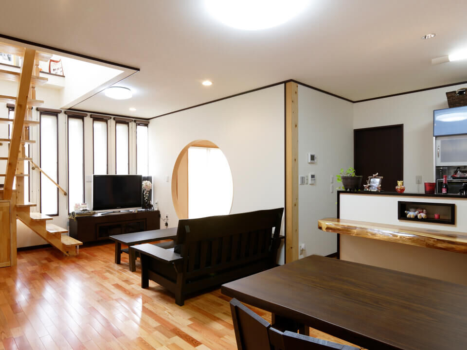 キミドリ建築 遊びゴコロあるガルバのお家の建築実例画像2