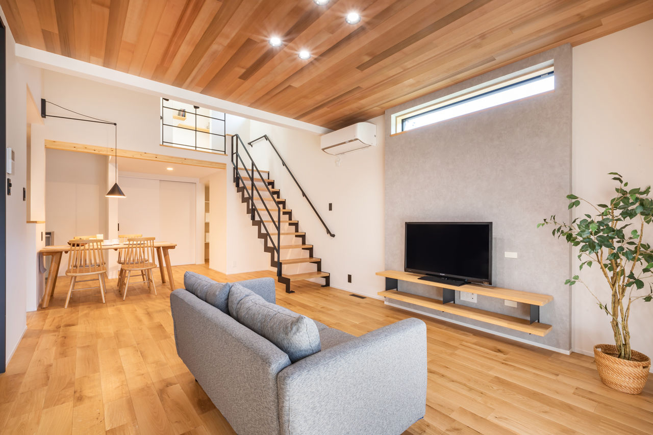 華建築 【2000万円台後半|36坪|平屋＋α|間取り図有】勾配天井で開放感を生み出した、回遊動線の快適な家の建築実例画像1