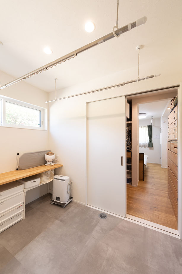 華建築 【2000万円台後半|37坪|平屋＋α|間取り図有】全ての家事を効率的に！共働き夫婦が動線にこだわり建てた家の建築実例画像8