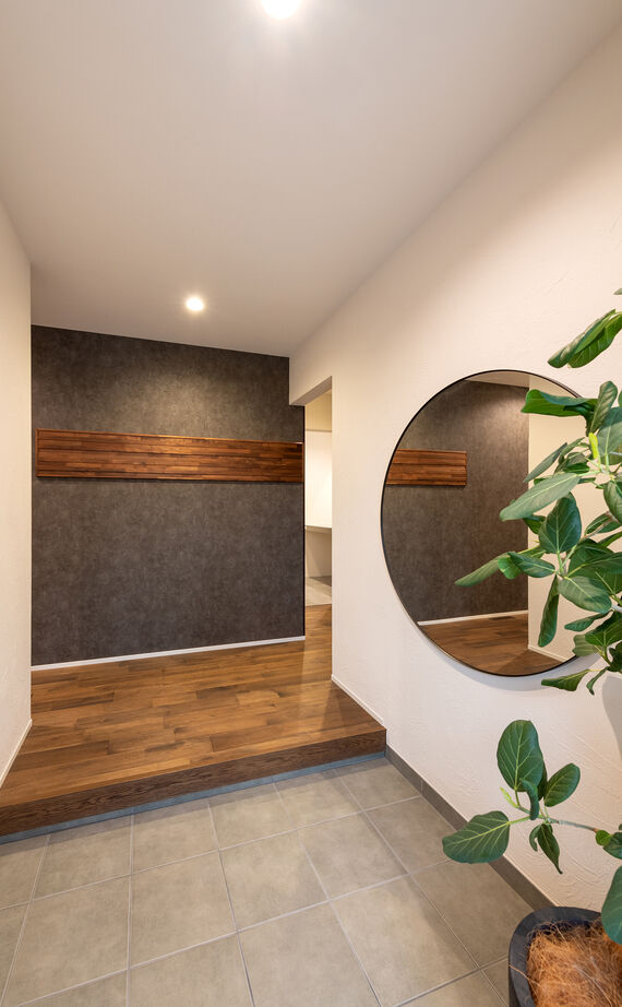 華建築 【3000万円台前半|37坪|平屋＋α|間取り図有】主寝室を１階にして快適生活を叶えたモダンデザインの家の建築実例画像3