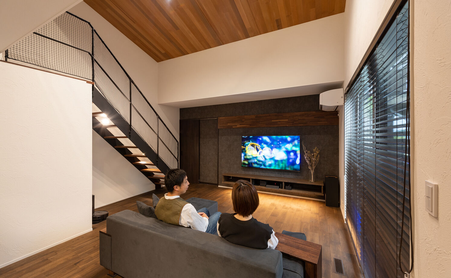 華建築 【3000万円台前半|37坪|平屋＋α|間取り図有】主寝室を１階にして快適生活を叶えたモダンデザインの家の建築実例画像6