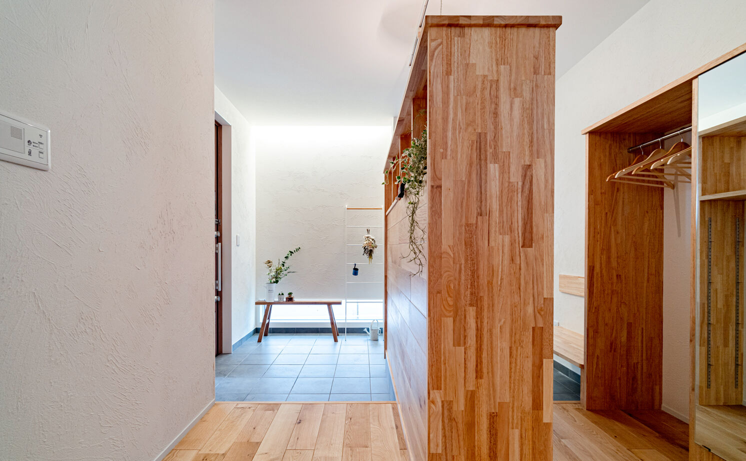 華建築 【2000万円台後半|吹抜け|間取り図有】スムーズな帰宅動線で子どもの自主性を自然に育む家の建築実例画像3