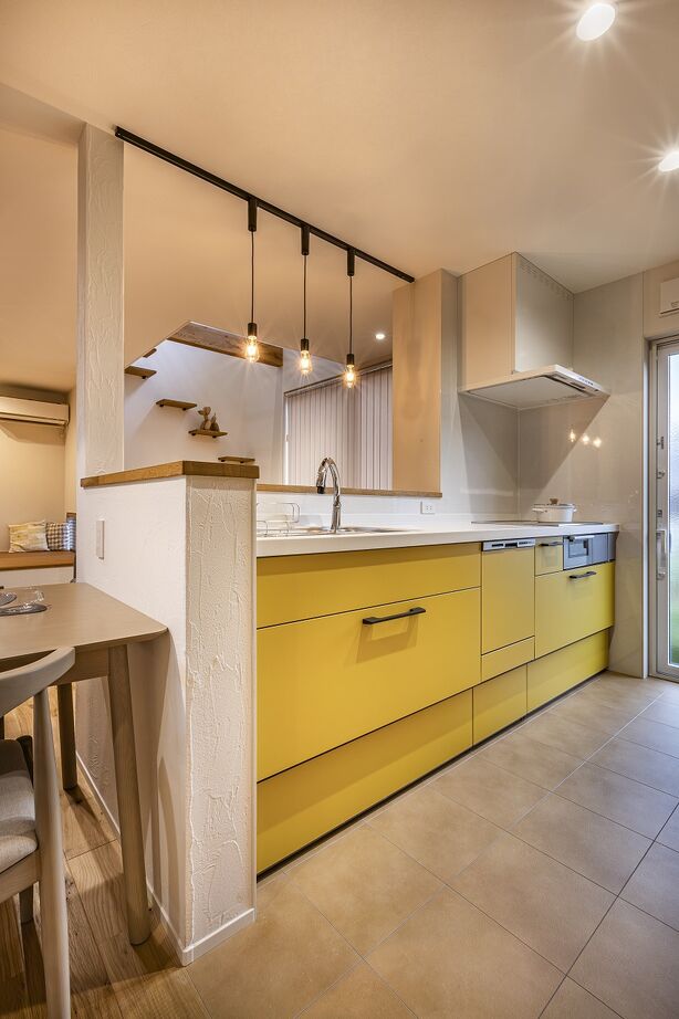 華建築 【2000万円台後半|32坪|吹抜け|平屋＋α|間取り図有】快適な空気環境で猫とトカゲと暮らす。趣味を楽しむ家の建築実例画像7