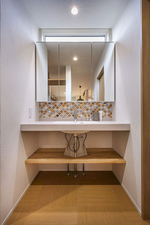 華建築 【2000万円台後半|32坪|吹抜け|平屋＋α|間取り図有】快適な空気環境で猫とトカゲと暮らす。趣味を楽しむ家の建築実例画像9