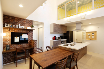 アッシュホーム 【愛知県/1000万円台/間取り図】大収納3層構造、吹抜けで繋がる平屋。生活にメリハリが生まれた暮らし実例の建築実例画像5