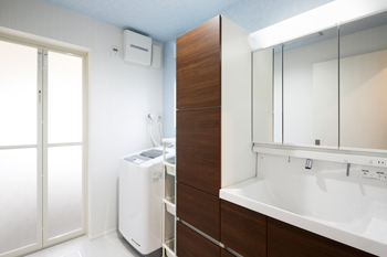 アッシュホーム 【愛知県/1000万円台/間取り図】大収納3層構造、吹抜けで繋がる平屋。生活にメリハリが生まれた暮らし実例の建築実例画像10