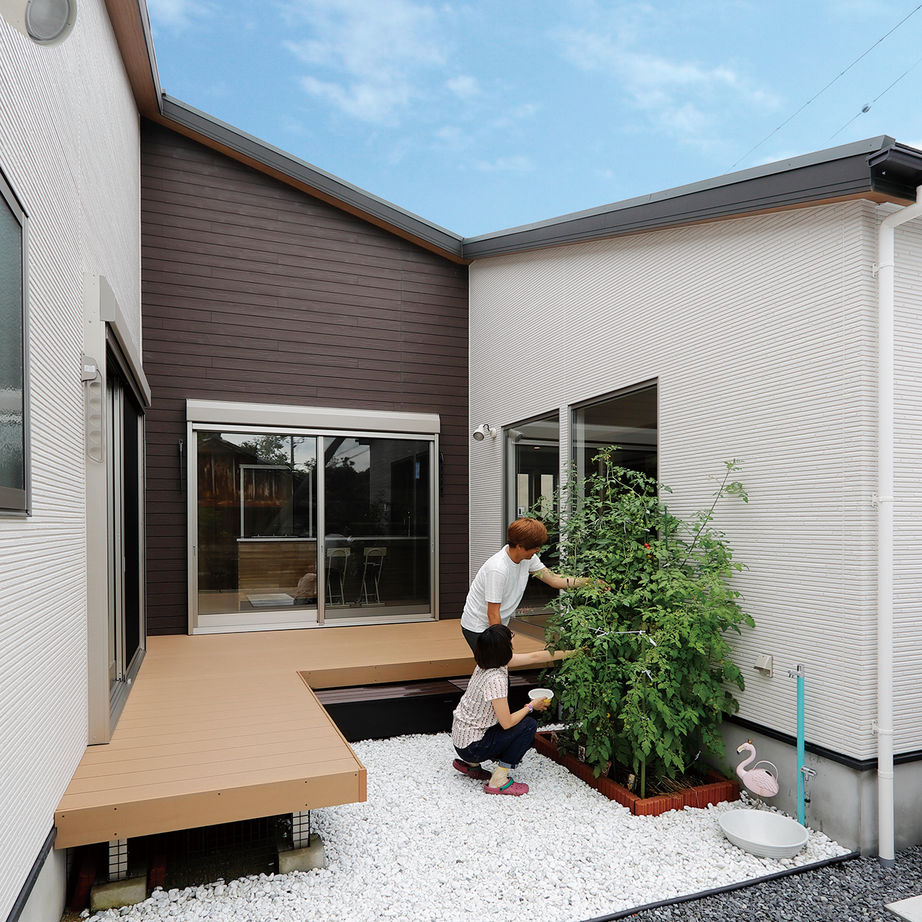 アッシュホーム 【愛知県/1740万円/間取り図】家中から中庭を望める、日本家屋の暮らしを叶える広い土間ありきの平屋実例の建築実例画像8