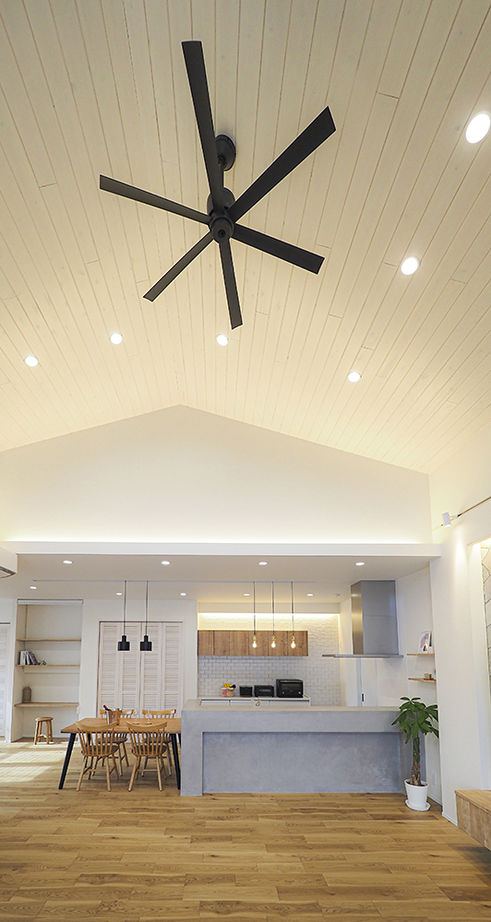 アートハウス 【奈良/平屋/2000万円台/間取り有】ラップサイディングにカバードポーチのカリフォルニアスタイルのお家の建築実例画像12