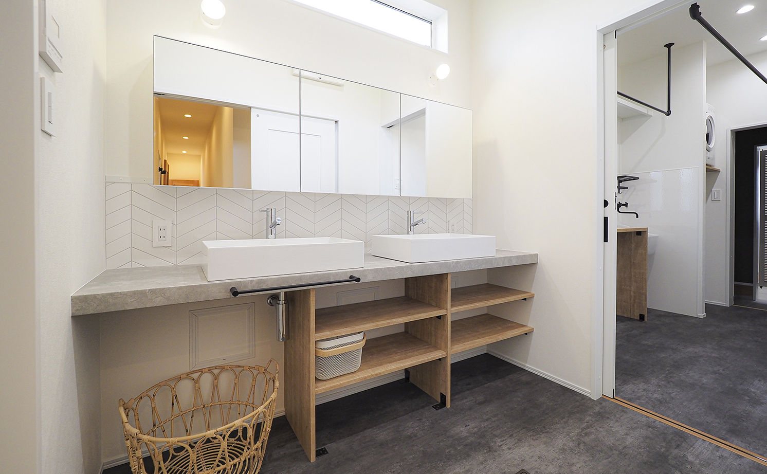 アートハウス 【奈良/平屋/2000万円台/間取り有】ラップサイディングにカバードポーチのカリフォルニアスタイルのお家の建築実例画像16