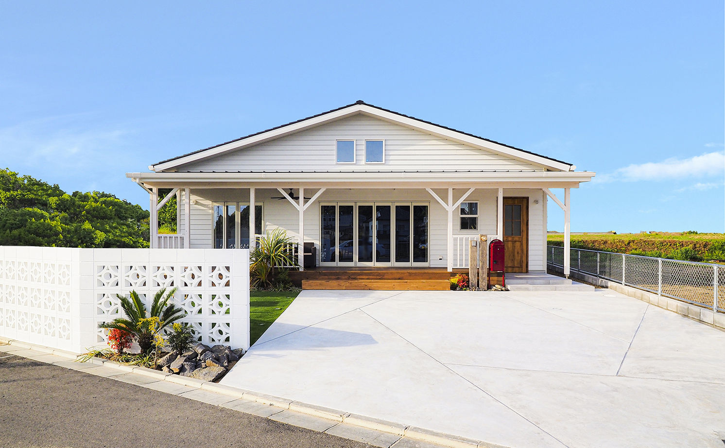 アートハウス 【奈良/平屋/2000万円台/間取り有】ラップサイディングにカバードポーチのカリフォルニアスタイルのお家の建築実例画像20