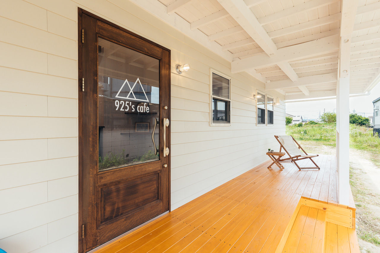 アートハウス 【1990万円・間取り図あり】リゾート感あふれるお洒落な店舗付住宅の建築実例画像4