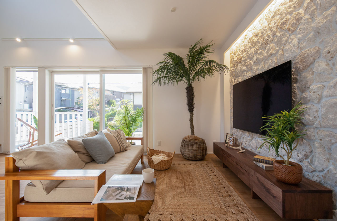 アートハウス 【3000万円台】無垢床や板張りの天井、琉球石灰岩。自然素材を印象的に使った家の建築実例画像5