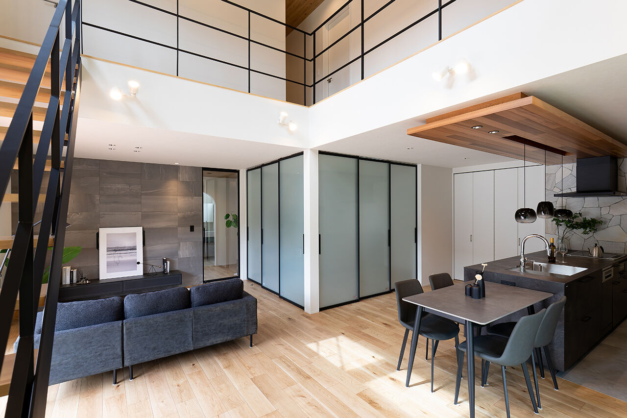 アートハウス 【4000万円台～】外観はサーファーズハウス、室内は海外リゾートのようなホテルライクスタイルの建築実例画像3