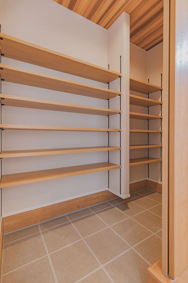 永代ハウス長崎 【平屋/シューズクローク/パントリー】コンパクトでも、収納には妥協しない！スッキリ暮らせる平屋の建築実例画像9