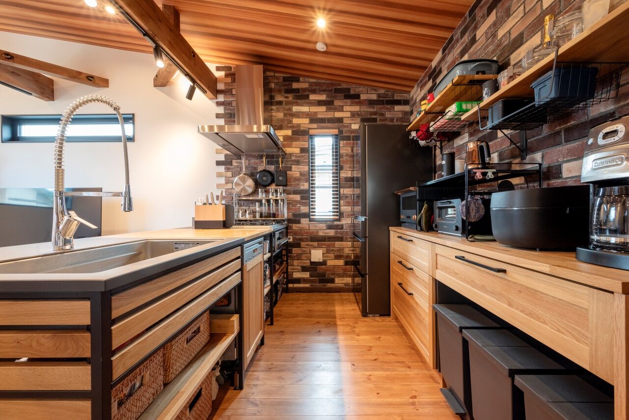 ワクワクプロジェクト／三光ホーム 【3000万円台/間取り/土地探しサポート】ガレージのような趣味スペース付きのブルックリンスタイルの家の建築実例画像4