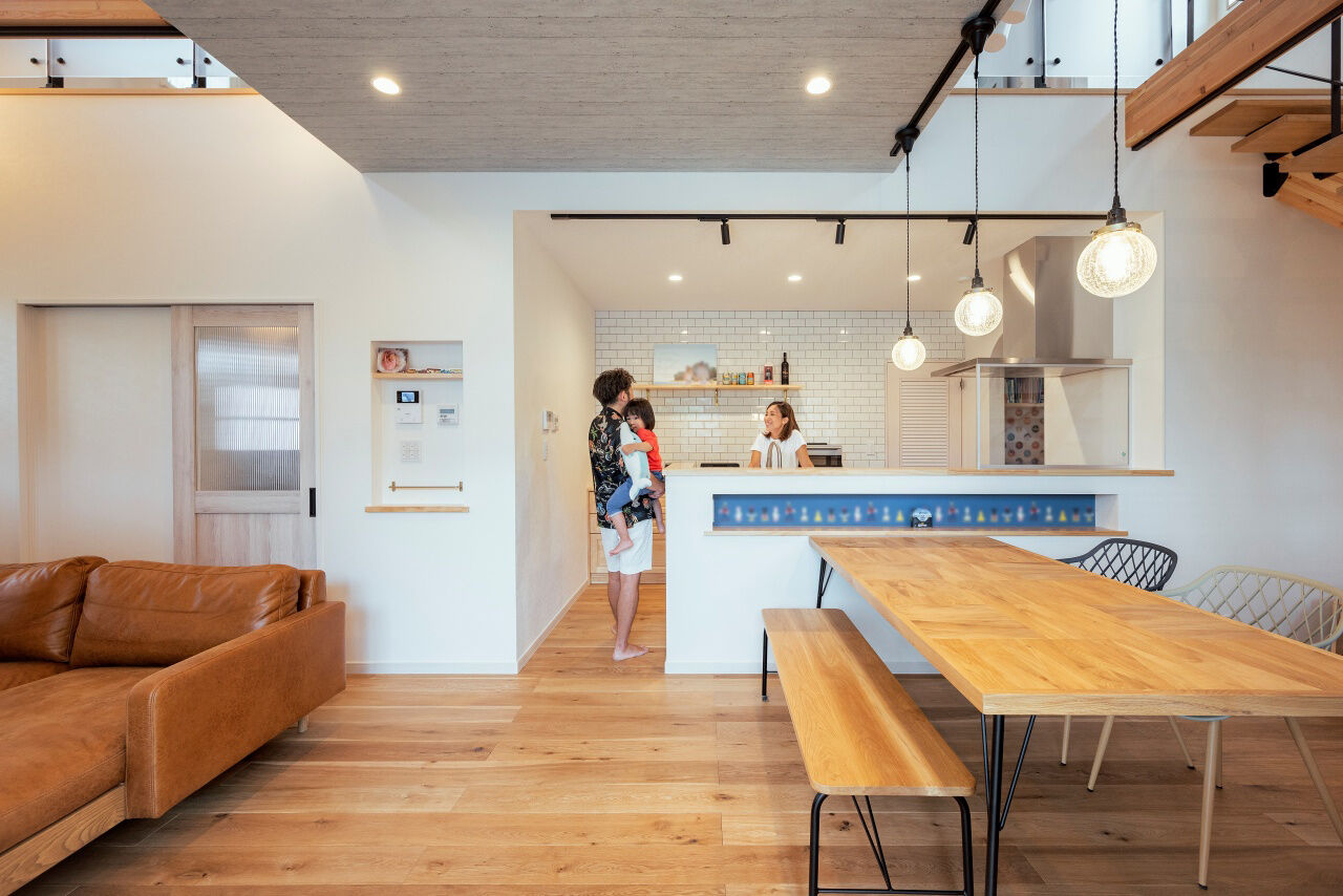 ワクワクプロジェクト／三光ホーム 【土地探しサポート/間取】ビルトインガレージ付きのアメリカンハウスを実現。イメージ通りの家に満足の建築実例画像3