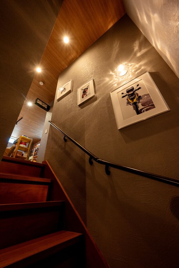 ワクワクプロジェクト／三光ホーム 【3000万円台/43.7坪/間取り有】バイク乗り夫婦が叶えた10台以上の愛車を格納するアメリカンガレージハウスの建築実例画像9