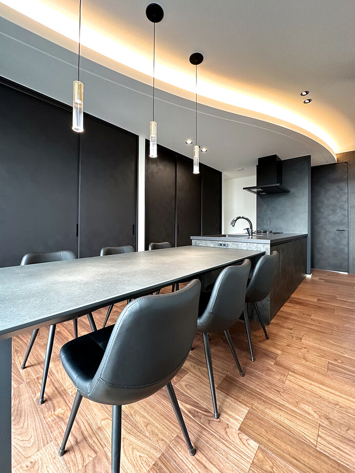 ファインホーム 【スキップフロア｜半地下｜書斎｜吹き抜け｜1.5階リビング】遊び心と機能美にこだわった、4層構造の住まいの建築実例画像5