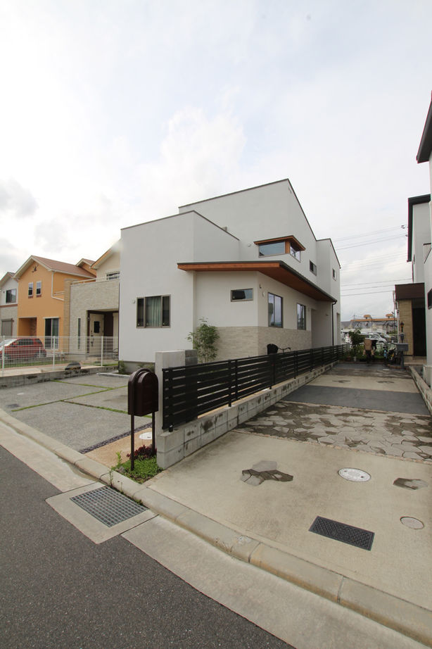 ハナハウス 【交野市／2300万円】趣味のJAZZが楽しめる、ミッドセンチュリーテイストの家［間取り図］の建築実例画像2