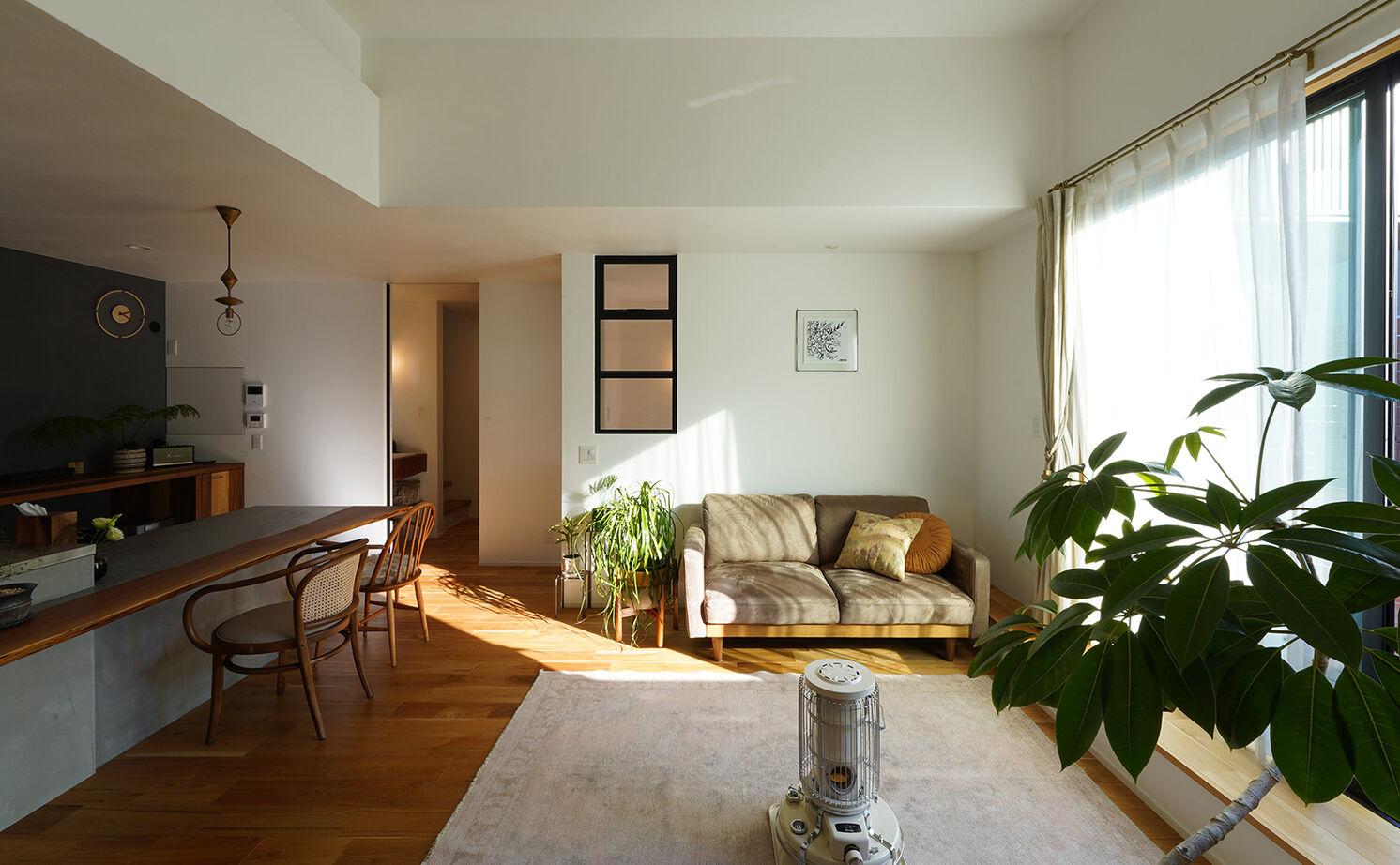 ハナハウス 【奈良県葛城市／2250万円／延床面積29.4坪】木のイキイキとした素材感を詰め込んだ家の建築実例画像3