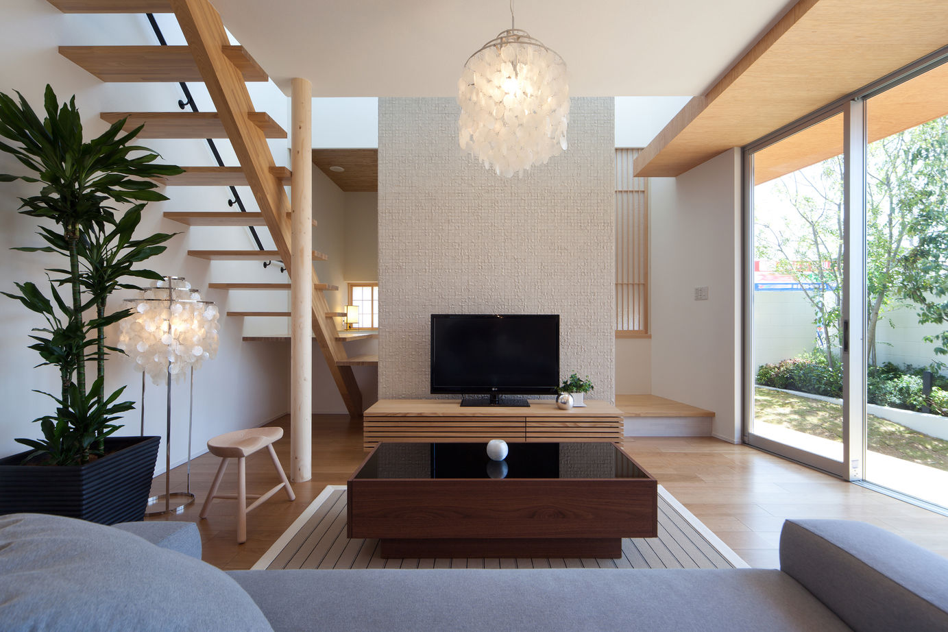 KADeL 【3000万円台/奈良県/間取り図有】「とおり庭の家」　自然と共存　遊びと寛ぎが融合したリゾートのような家の建築実例画像4