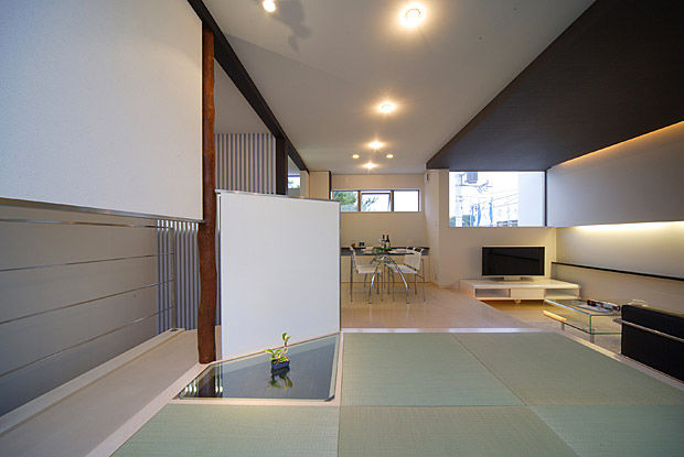 KADeL 【2000万円台/大阪府/23坪】「小さな都市の町屋」豊かな中庭と開放的でプライバシーを確保した狭小4LDKの建築実例画像3