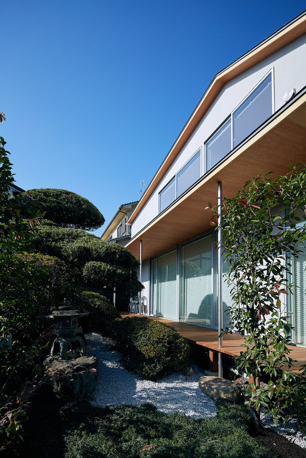 KADeL 【5000万円～/大阪府/間取り図有】感じるのは緑の豊かさ。日本の昔の住宅に倣った平屋のように暮らせる家の建築実例画像9