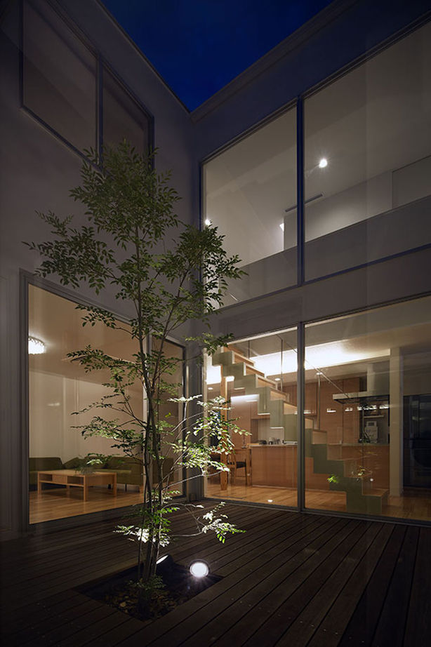 KADeL 【大阪府】家族の繋がりとプライバシーを大切に計画。中庭を囲むロの字型の家の建築実例画像3