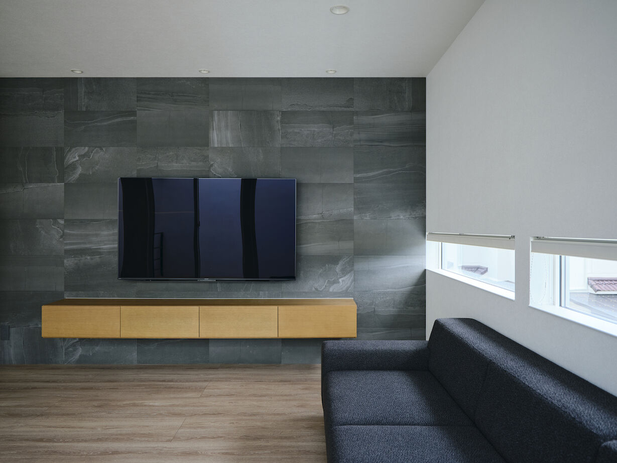 KADeL 【3000万円台/大阪府】中庭の緑と借景を暮らしの中に。ミニマルデザインが美しい「藤井寺のコートハウス」の建築実例画像3