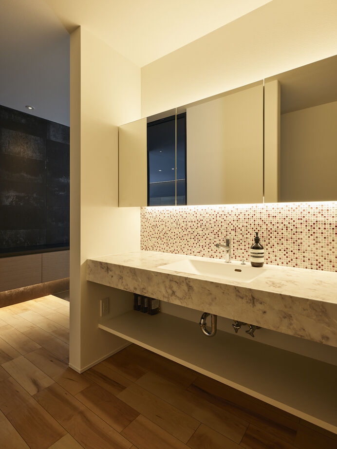 KADeL 【平屋/大阪府/3000万円台】窓の配置と庇の出で光をコントロール。凛とした美しさを纏った「大阪の平屋」の建築実例画像7