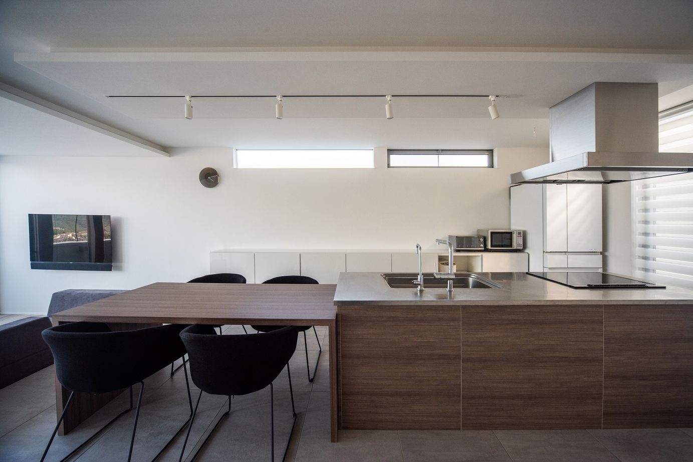 KADeL 【3000万円台/兵庫県/間取り図有】「神戸市×神戸の街並みが見下ろせる家」2階LDKで眺望と風通しの良い家の建築実例画像2