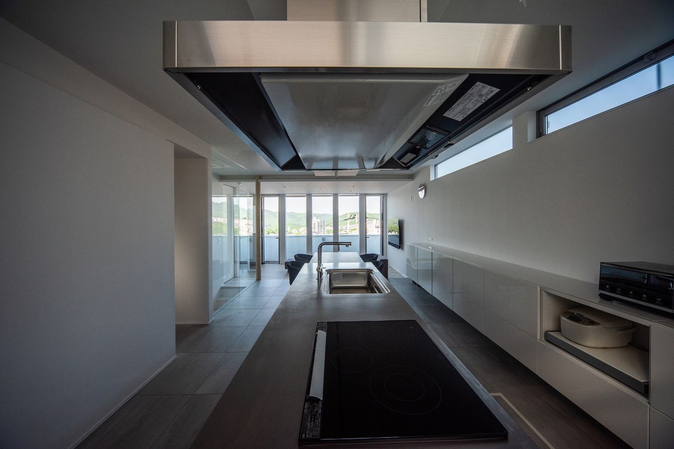 KADeL 【3000万円台/兵庫県/間取り図有】「神戸市×神戸の街並みが見下ろせる家」2階LDKで眺望と風通しの良い家の建築実例画像3