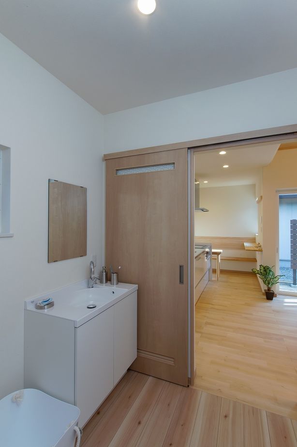 山田建築店 心豊かに、プライベートを愉しむ。木の質感で描くミニマムな平屋の家で、毎日に安らぎと癒しをの建築実例画像6