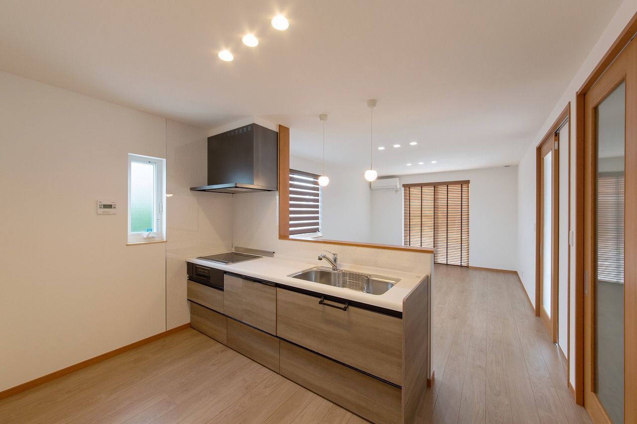 山田建築店 占有スペースと共有スペースをバランスよく組み合わせ、お互いの暮らしやすさに配慮した二世帯住宅の建築実例画像4