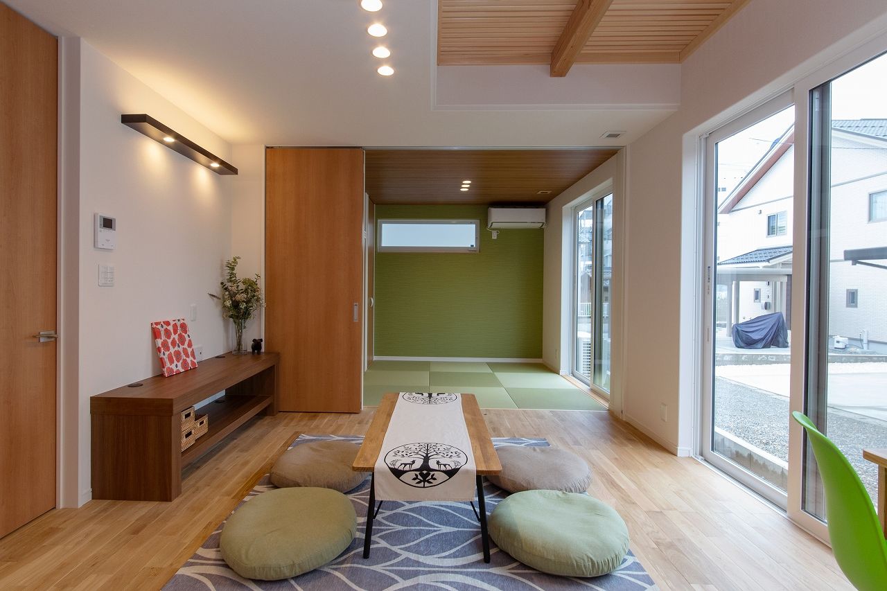 山田建築店 木のぬくもり×便利な動線で毎日が快適に。子育てがもっと楽しくなるシンプルな住まいの建築実例画像3