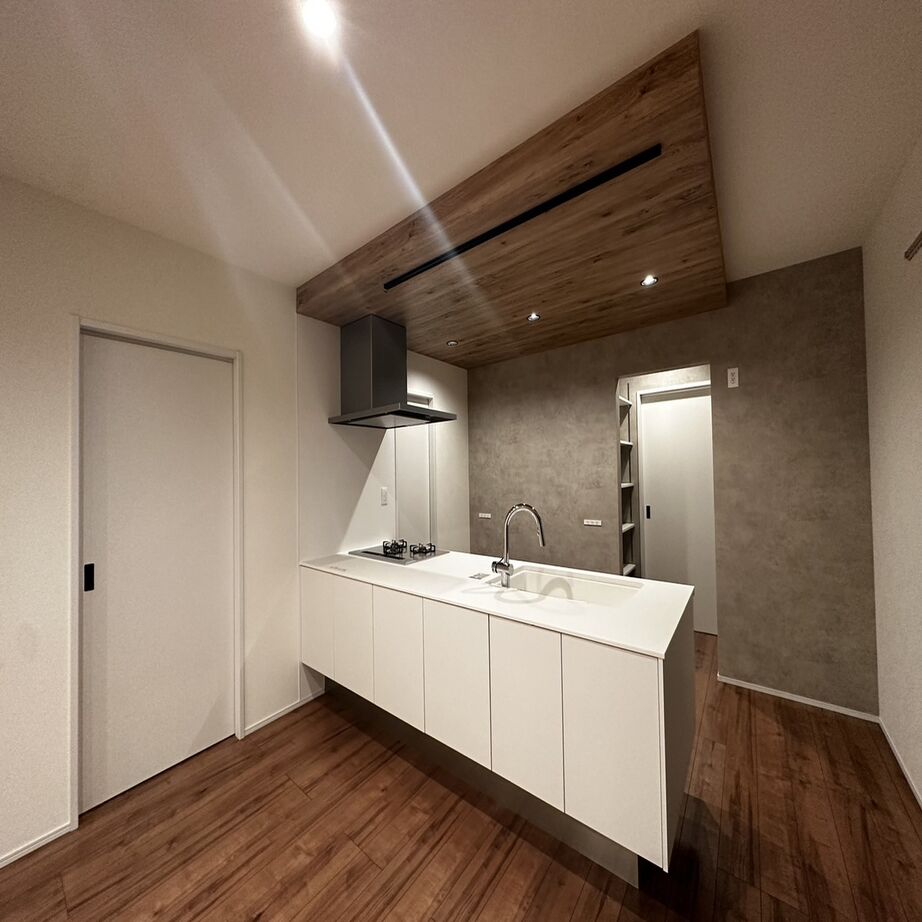 RELUXY HOME 【本体価格2000万円台/35.3坪】家事ラク動線にこだわった吹き抜け階段のある家の建築実例画像3