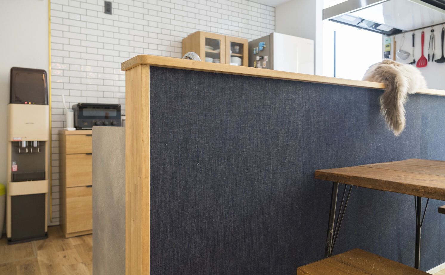 ink collaborate with niko and ...  【2000万円台前半／カフェ風／土間】開放的なLDK、中2階、小屋裏スペース…。理想を叶えるアイデア満載の家の建築実例画像7