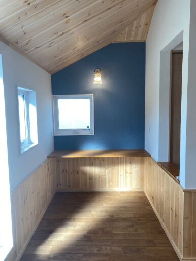 友和ホーム 【2000万円台/町田市】スキップフロアにキッチンを配した、遊び心ある自然素材の家の建築実例画像7