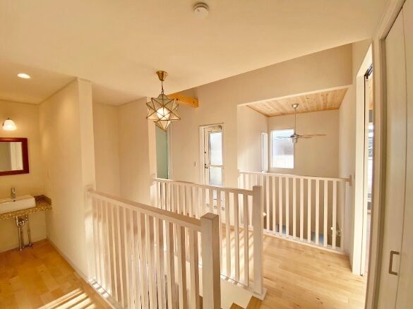 友和ホーム 【2000万円台/町田市】アンティークな雰囲気を感じる、珪藻土と無垢の木に囲まれた呼吸する家の建築実例画像5