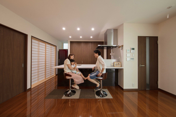 紀州国土建設 【和歌山県/1000万円台/間取り図有】土地＆プラン、デザインにも大満足。スタイリッシュで温かい住まい。の建築実例画像3