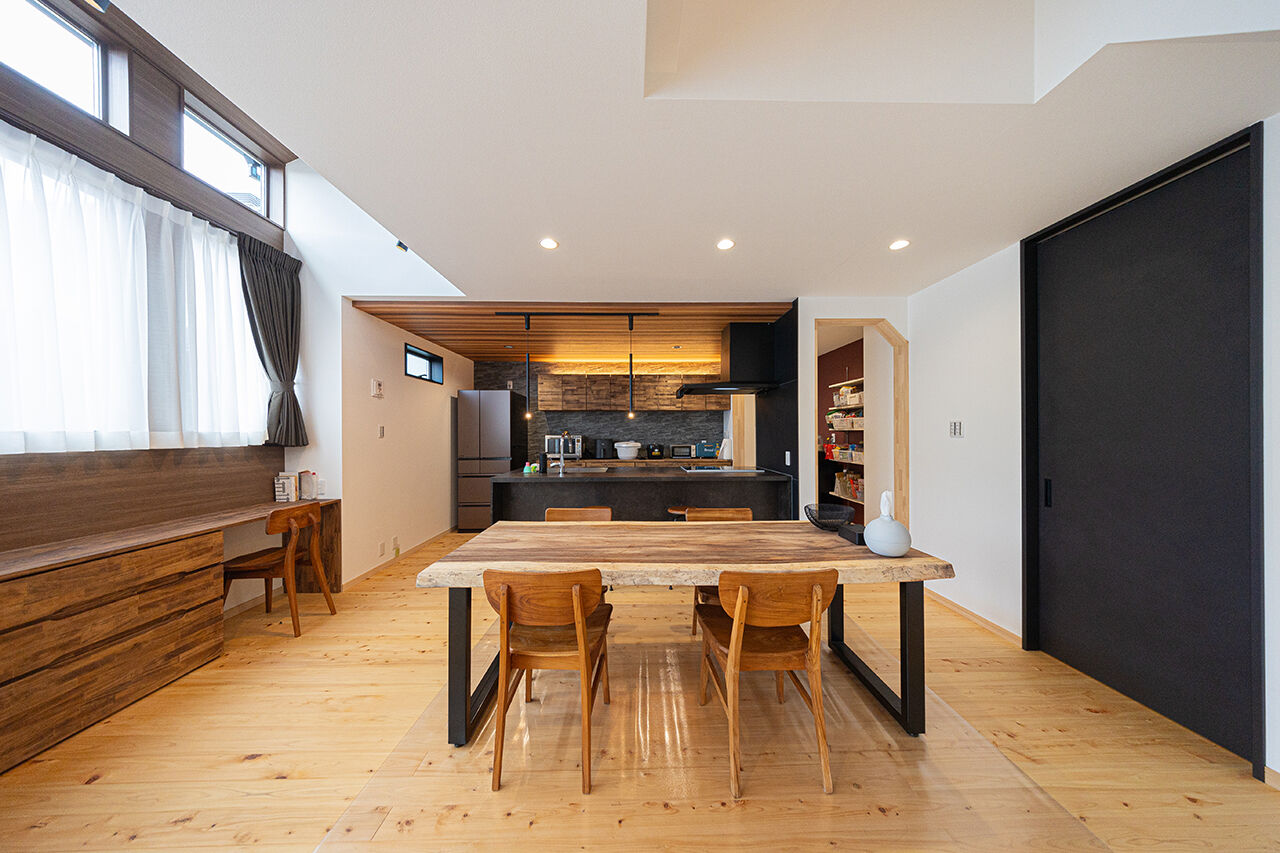 紀州国土建設 【大阪府/2000万円台/間取り図有】統一感のあるオーダー家具が叶えるホテルライクな美しさの建築実例画像2