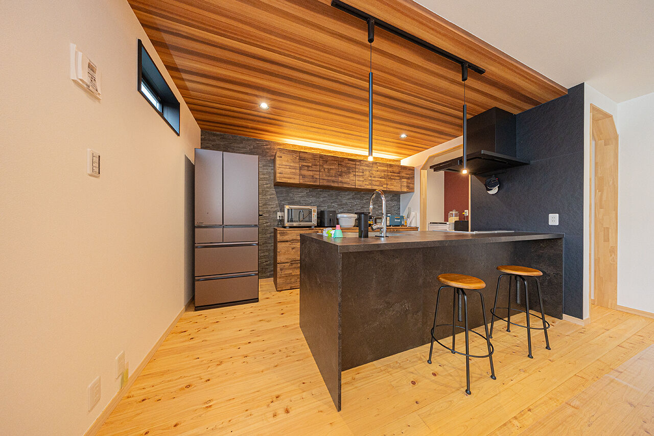 紀州国土建設 【大阪府/2000万円台/間取り図有】統一感のあるオーダー家具が叶えるホテルライクな美しさの建築実例画像4