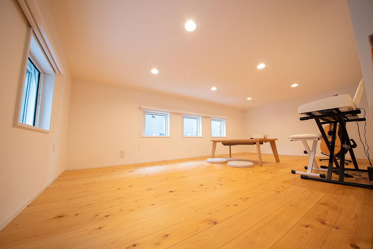 紀州国土建設 【和歌山県/2000万円台/間取り図有】ロフトをセカンドリビングに。家族時間が自然と生まれる動線設計の建築実例画像10