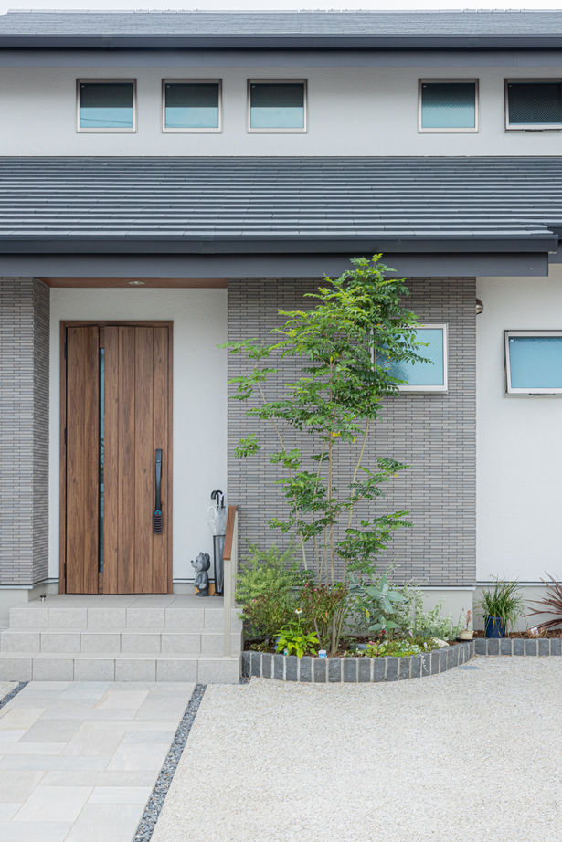 紀州国土建設 【大阪府/3000万円台/間取図有/おしゃれ】天然木がくつろぎを演出、コミュニケーションが生まれる家の建築実例画像2