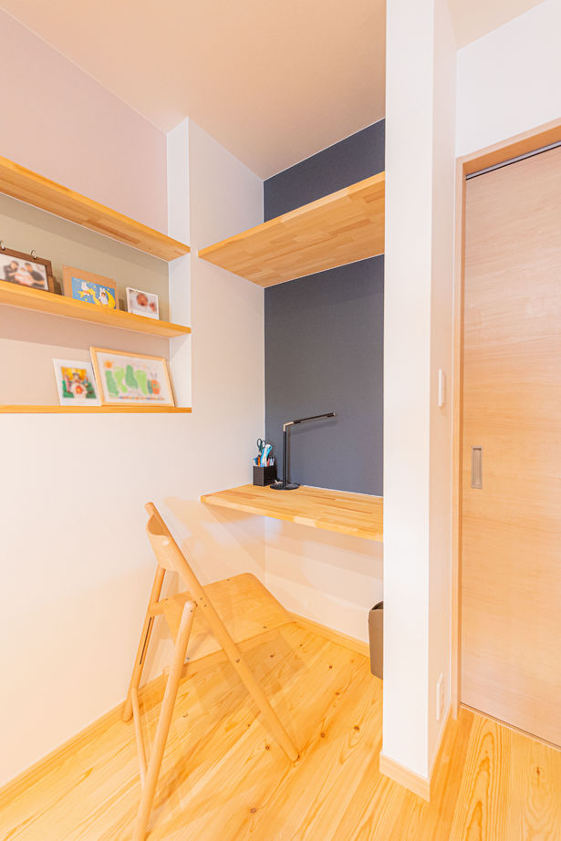 紀州国土建設 【大阪府/3000万円台/間取図有/おしゃれ】天然木がくつろぎを演出、コミュニケーションが生まれる家の建築実例画像5