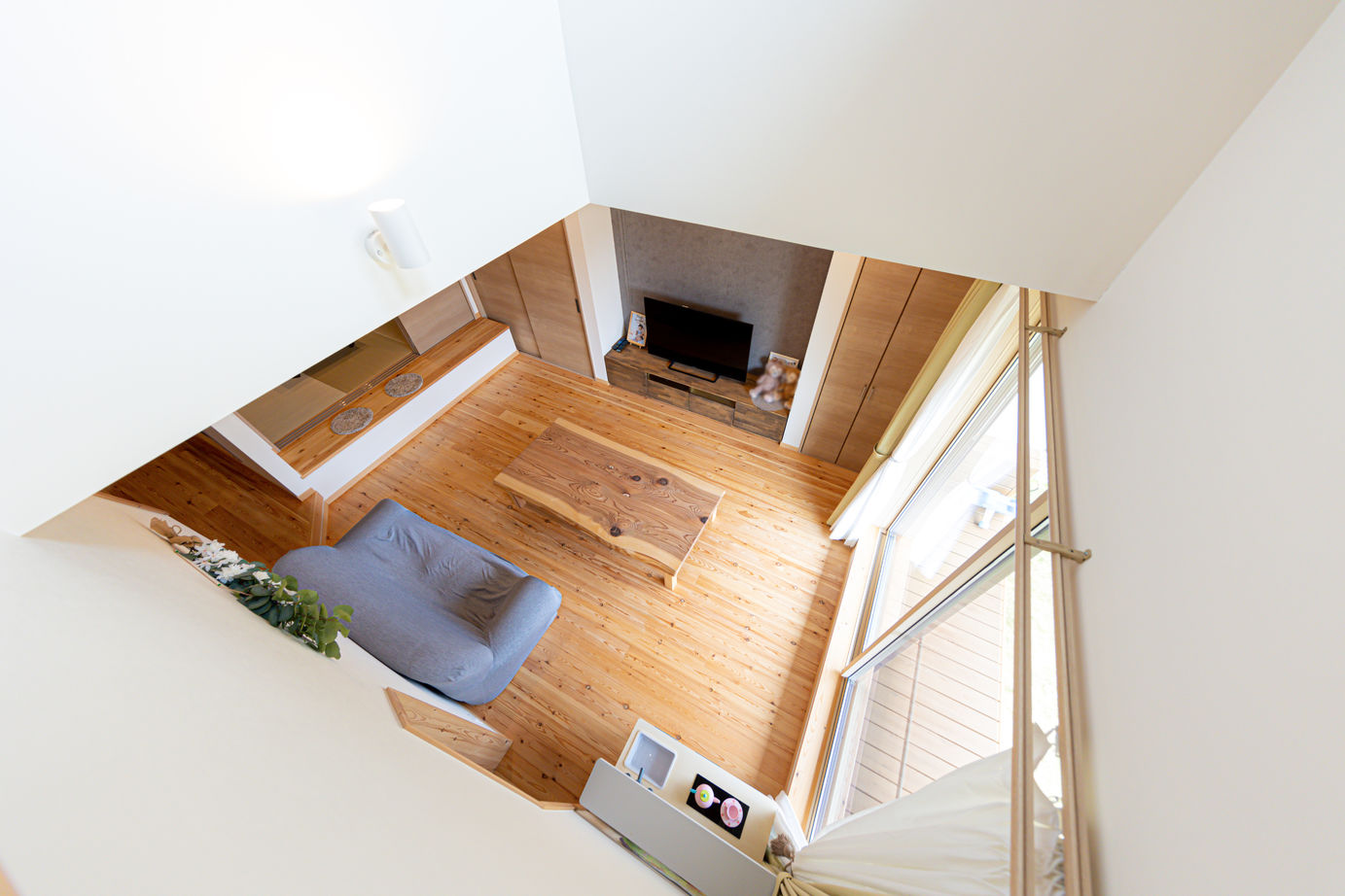 紀州国土建設 【大阪府/3000万円台/間取図有/おしゃれ】天然木がくつろぎを演出、コミュニケーションが生まれる家の建築実例画像8