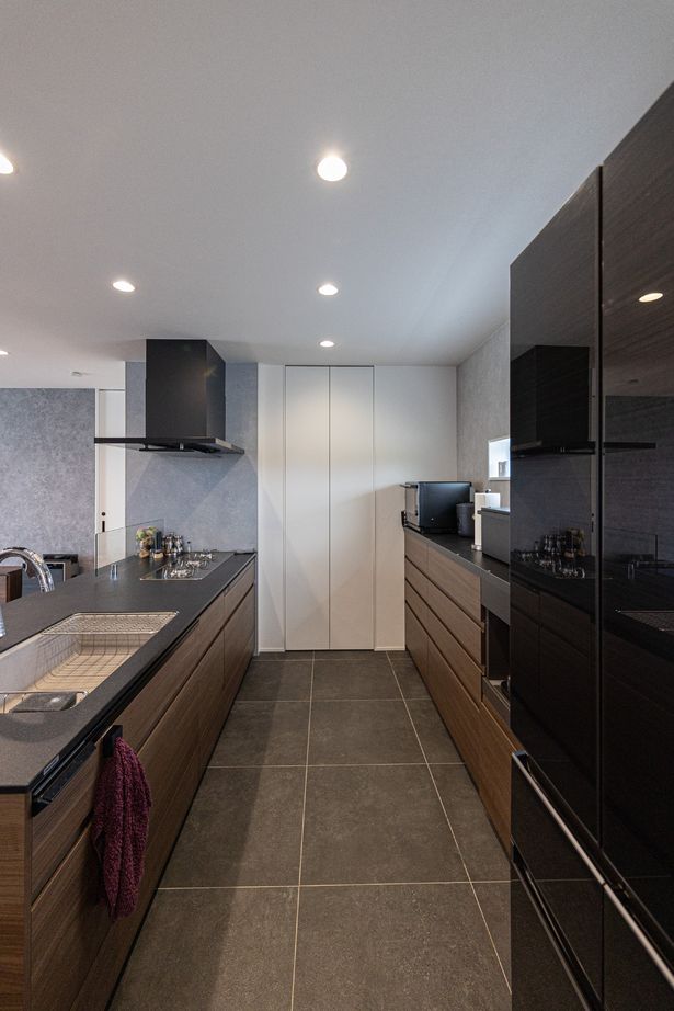 紀州国土建設 【和歌山県/3000万円台/間取り図あり】吹抜けのあるモノトーンでホテルライクな住まいの建築実例画像7