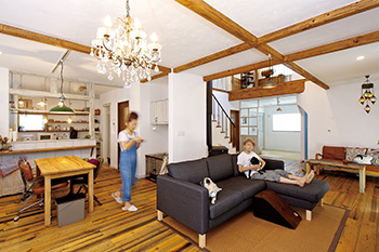 タウンズホーム 【4500万円/55坪/間取り】吹き抜け・ドックラン・ガレージ・小屋・アンティーク、広がる夢を叶える理想の家の建築実例画像5