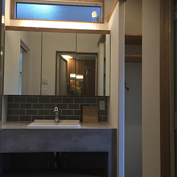 タウンズホーム 【2800万円/32坪/間取り図】薪ストーブと煙突がある自然素材の家。土間とウッドデッキがつながる開放空間の建築実例画像5